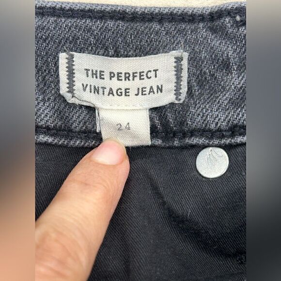 Madewell The Perfect Vintage Jean in Cosner Wash: Knee-Rip Edition - Picture 15 of 15